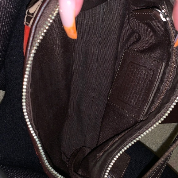 this is a real coach purse, tan with red and snake skin - Picture 6 of 8